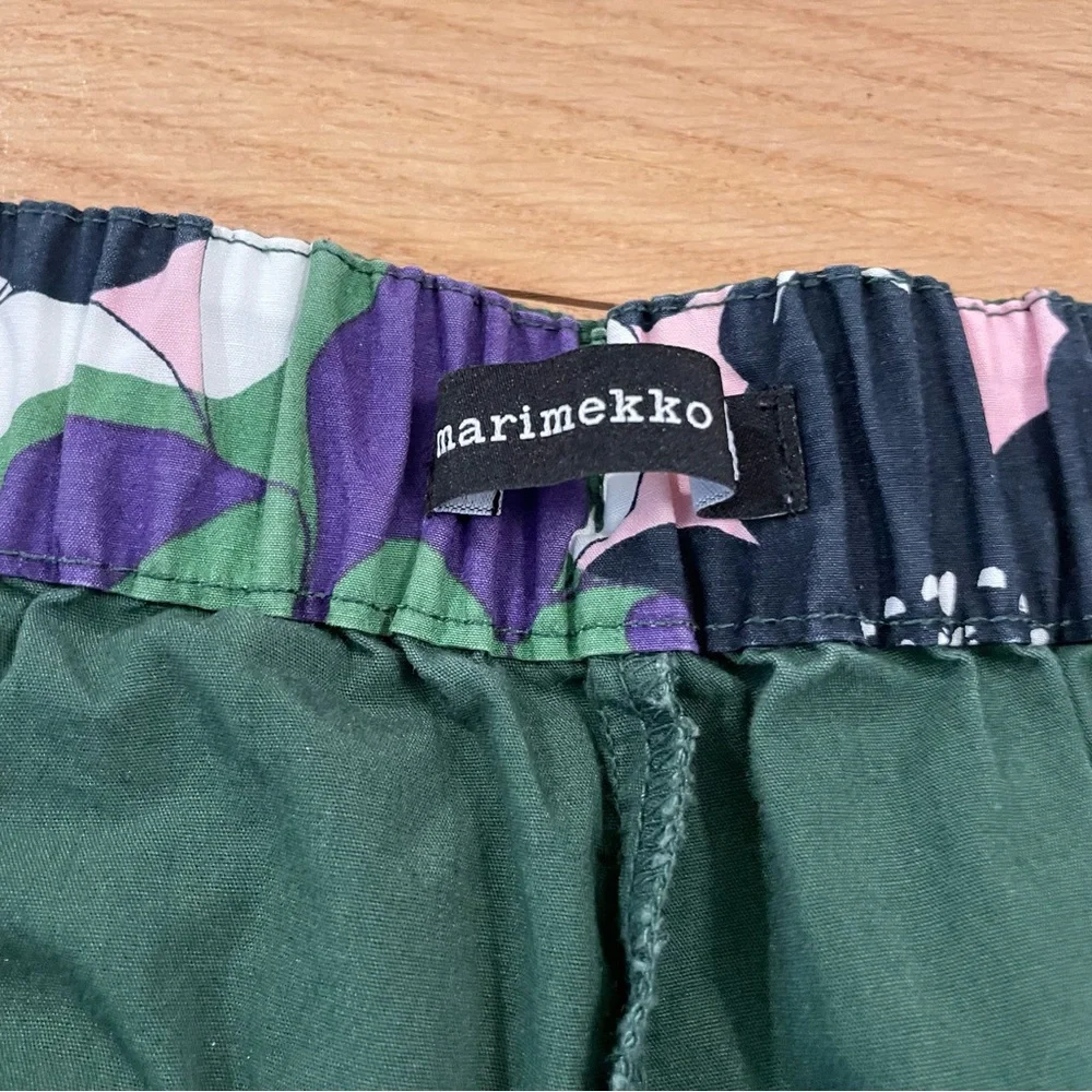 Marimekko x Uniqlo wide leg pants w/ patterned cuffs - Picture 2 of 8